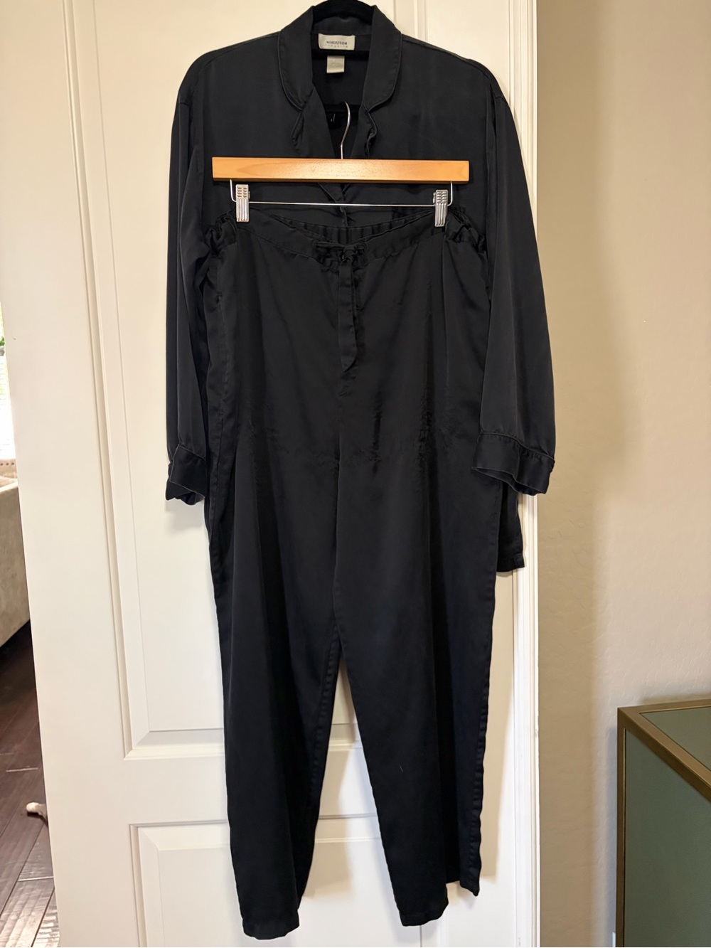 🖤Vintage label🖤 Luxury Nordstrom Black Long-Sleeve 100% Silk Pajama Set 🖤